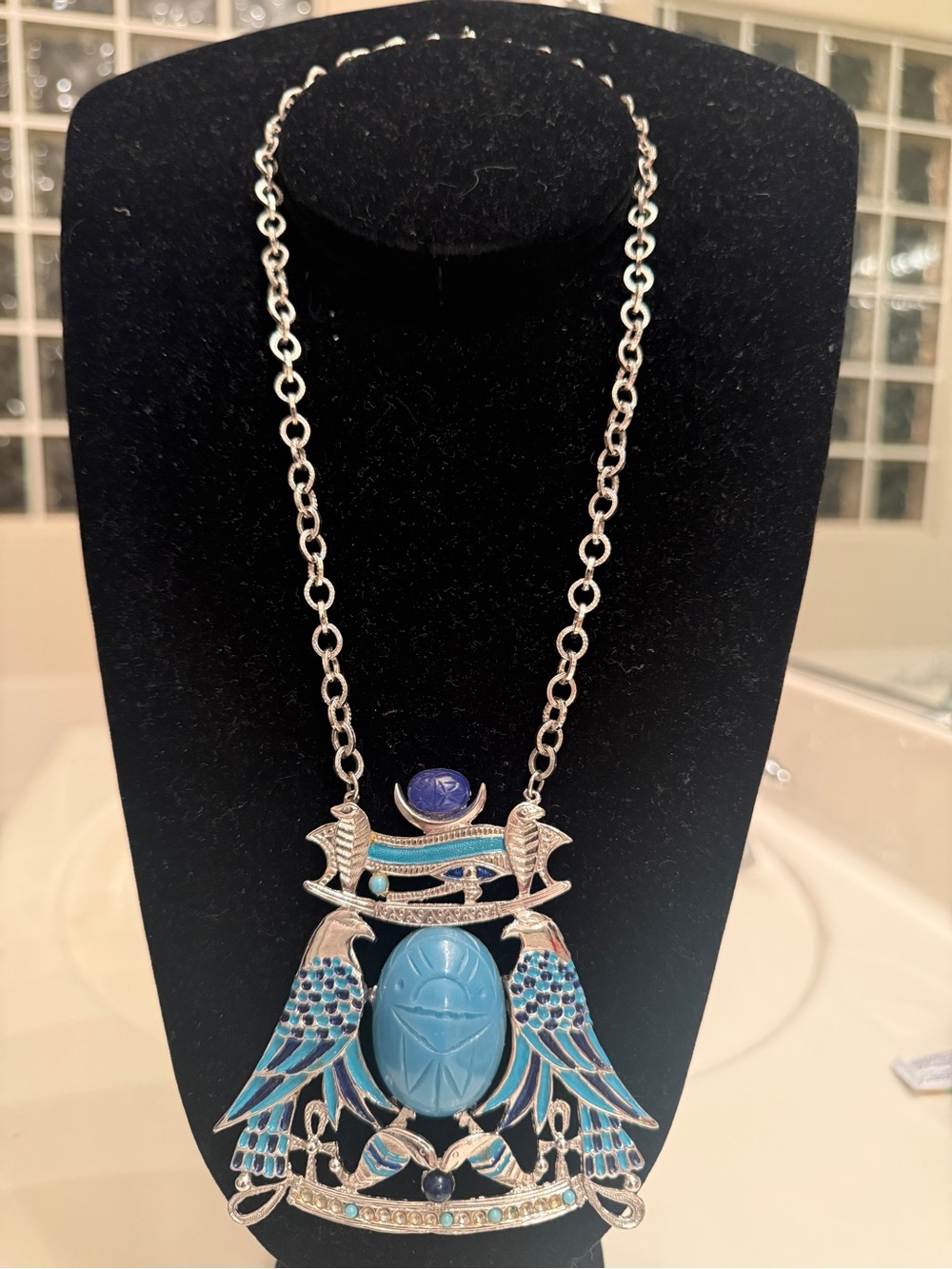VINTAGE EGYPTIAN REVIVAL Pectoral Scarab Necklace King Tut Choker 70’s